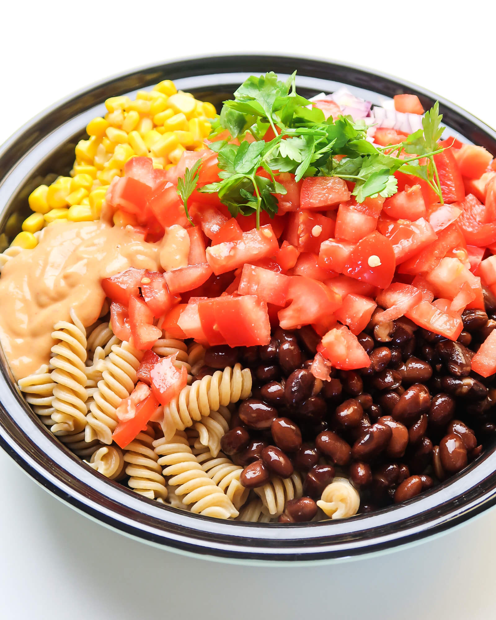 Healthy Vegan Taco Salad Great For Meal Prep - Sarahs Vegan Guide