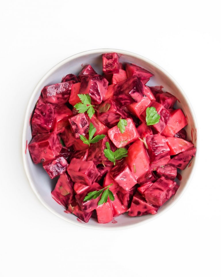 Creamy Vegan Beetroot Salad with Kohlrabi and Tahini