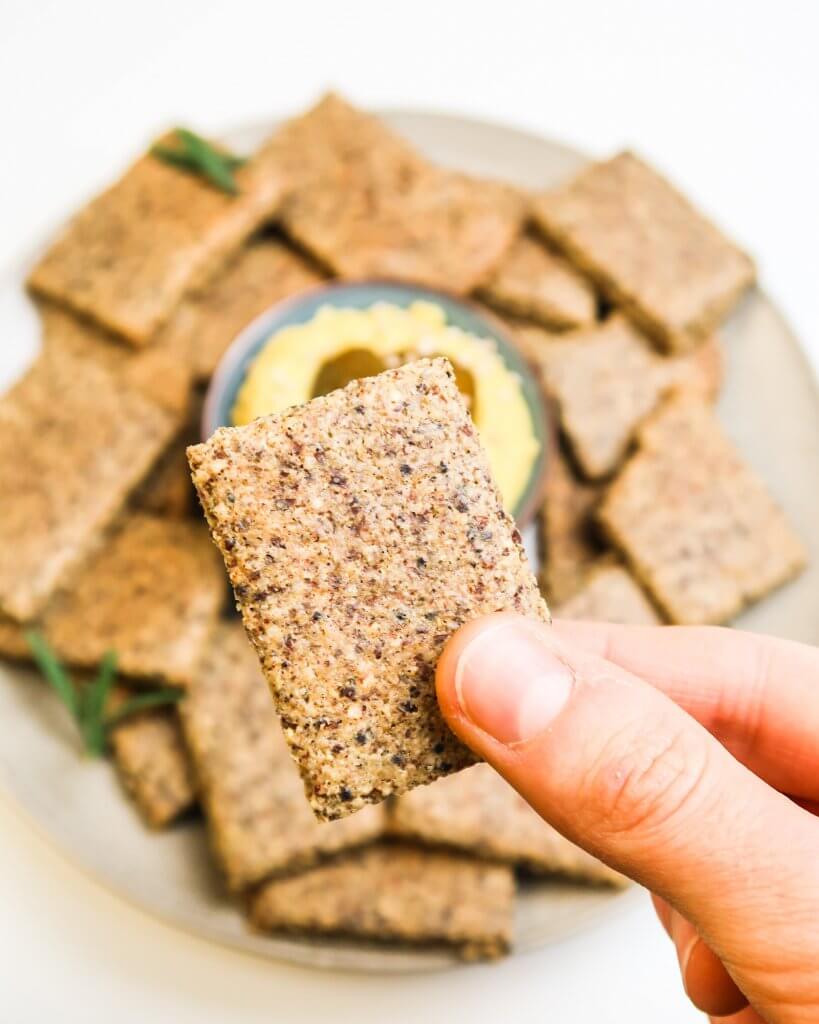 healthy-vegan-crackers