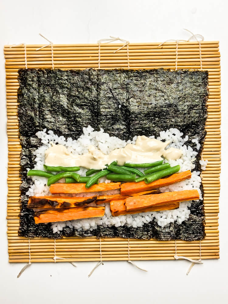 vegan-sushi-roll-with-sweetpotato